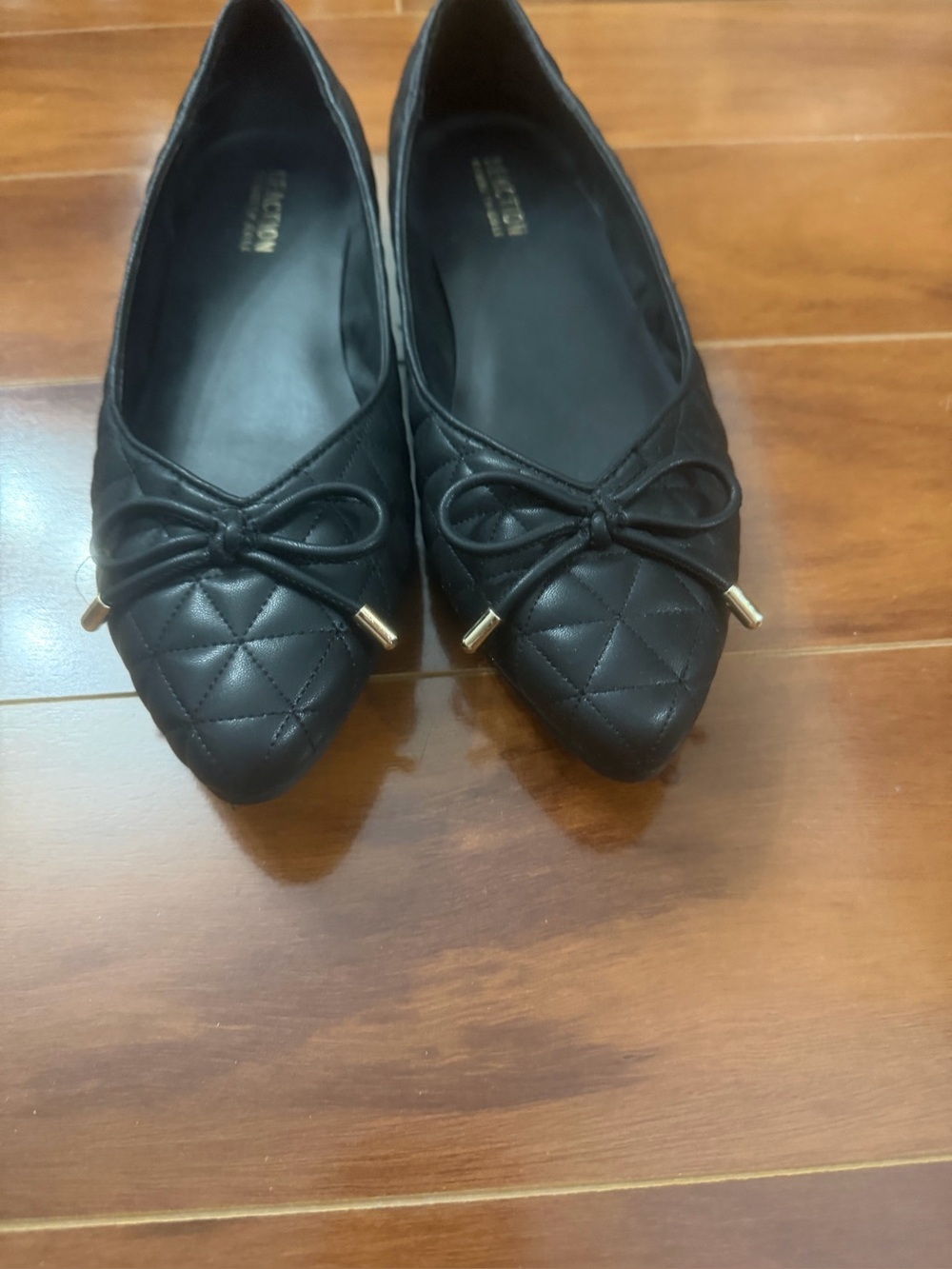 Kenneth Cole Quilted Pointed Toe Black Ballet Flats -